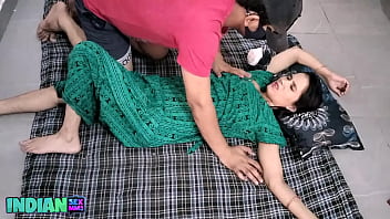 First-timer Indian Wife Gets her Super-sexy Cunt Romped Deep Inside