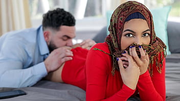 Stepbro to Teach His Hijab Stepsis a few Things Before She Gets Married - Hijablust