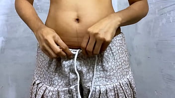 Bhabhi tight gash poke in douche